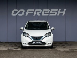 2019 Nissan Note e-Power II Рестайлинг, белый, 1600000 рублей, вид 3