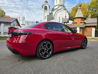 2020 Alfa Romeo Giulia II (952), красный, 3750000 рублей, вид 2