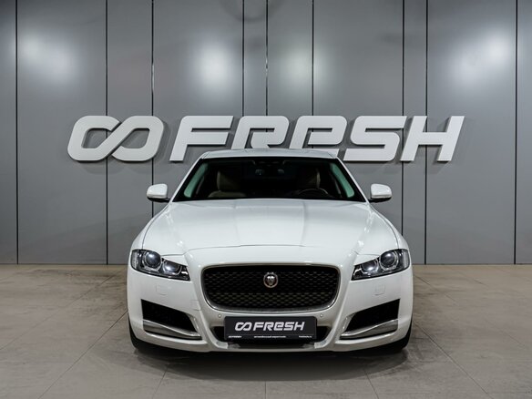 2016 Jaguar XF II, белый, 1749000 рублей - вид 2