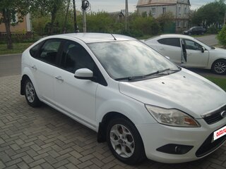 2009 Ford Focus II Рестайлинг, белый, 650000 рублей, вид 4