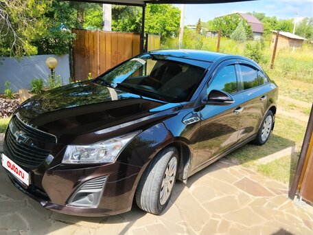 2014 Chevrolet Cruze I Рестайлинг, коричневый, 899000 рублей, вид 2