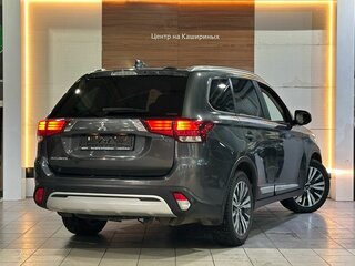 2020 Mitsubishi Outlander III Рестайлинг 3, серый, 2249990 рублей, вид 4