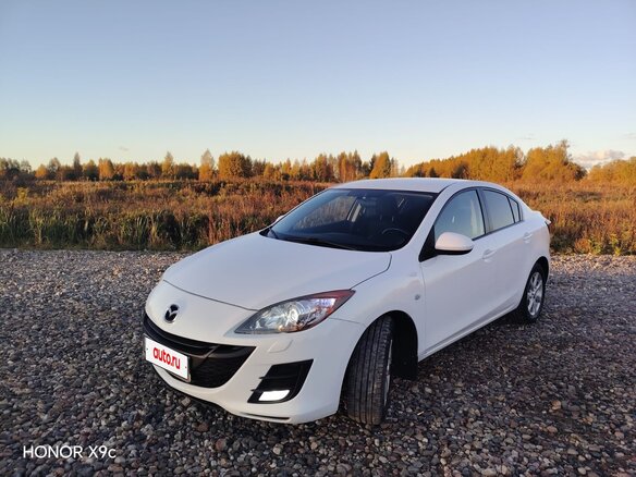 2010 Mazda 3 II (BL), белый, 950000 рублей