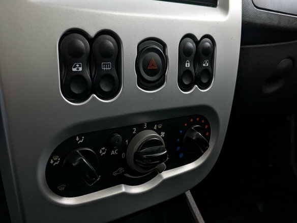 2012 Renault Sandero Stepway I, бежевый - вид 20