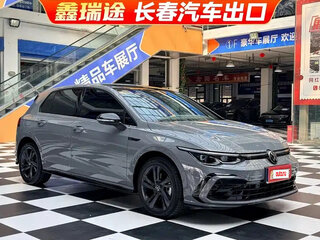 2023 Volkswagen Golf VIII, серый, 1515000 рублей, вид 3