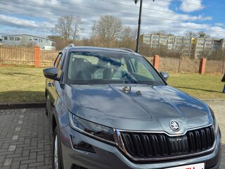 2021 Skoda Kodiaq I, серый, 3600000 рублей, вид 2