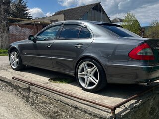 2008 Mercedes-Benz E-Класс 420 III (W211, S211) Рестайлинг, серый, 1800000 рублей, вид 3