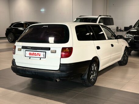1997 Toyota Caldina I Рестайлинг, белый, 170000 рублей, вид 4