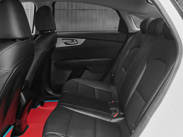 2021 Kia K3 II Рестайлинг, белый, 1725000 рублей - вид 22