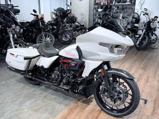 2024 Harley-Davidson CVO Road Glide ST, белый, 4799000 рублей, вид 1