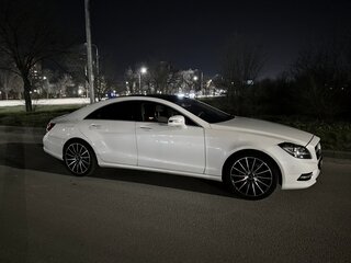 2013 Mercedes-Benz CLS 350 II (C218), белый, 2900000 рублей, вид 2
