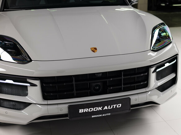2025 Porsche Cayenne GTS Coupé III Рестайлинг, серый, 20290000 рублей - вид 26