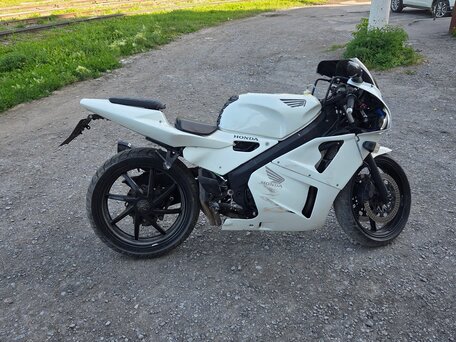 1991 Honda VFR 400, белый, 220000 рублей, вид 3
