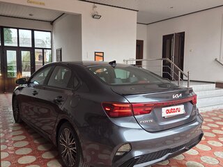 2023 Kia Forte III Рестайлинг, серый, 1950000 рублей, вид 2