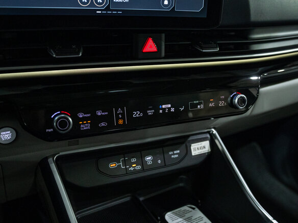 2026 Kia Carnival IV Рестайлинг, серый, 7250000 рублей - вид 22