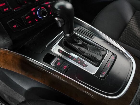 2009 Audi Q5 I (8R), белый, 999000 рублей - вид 16