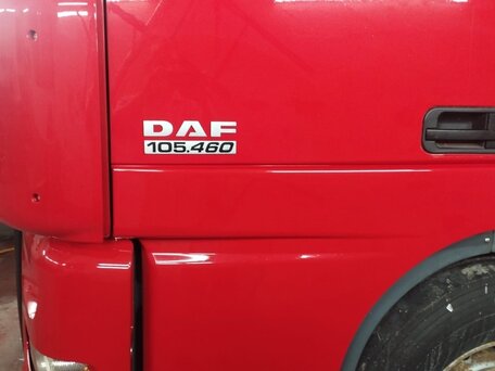 2009 DAF XF 105, красный, 4550000 рублей, вид 2