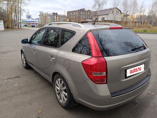 2010 Kia Ceed I Рестайлинг, серебристый, 650000 рублей, вид 2