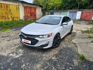 2020 Chevrolet Malibu IX Рестайлинг, белый, 1450000 рублей, вид 1