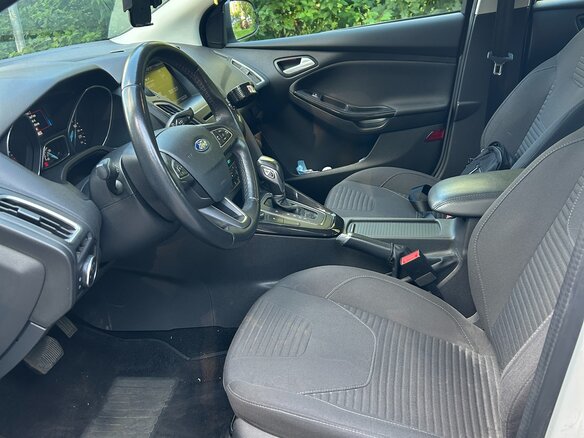 2016 Ford Focus III Рестайлинг, белый - вид 4