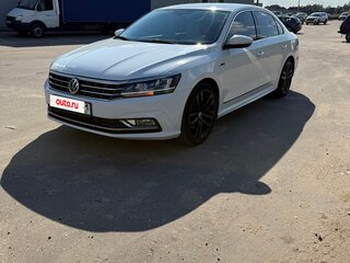 2016 Volkswagen Passat (North America and China) I Рестайлинг, белый, 1700000 рублей, вид 1