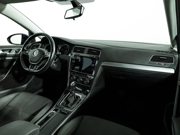 2018 Volkswagen Golf VII Рестайлинг, синий, 1499700 рублей - вид 8