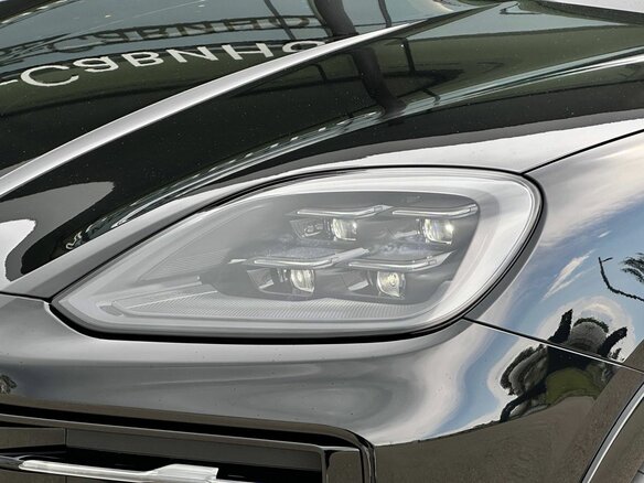 2026 Porsche Cayenne Coupé III Рестайлинг, чёрный - вид 13