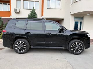 2011 Toyota Land Cruiser 200 Series, чёрный, 4900000 рублей, вид 4