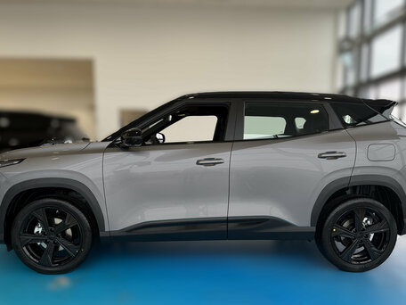 2026 Geely Cityray, серый, 3354990 рублей, вид 4