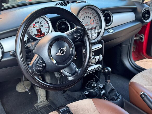 2009 Mini Hatch Cooper II (R56), красный, 680000 рублей - вид 12
