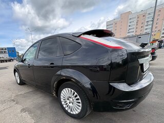 2008 Ford Focus II Рестайлинг, чёрный, 375000 рублей, вид 4