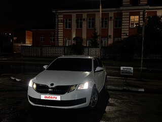 2017 Skoda Octavia III (A7) Рестайлинг, белый, 899000 рублей, вид 1