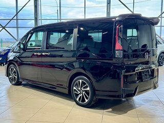 2015 Honda Stepwgn V, чёрный, 1869000 рублей, вид 2