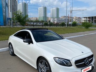 2017 Mercedes-Benz E-Класс 300 V (W213, S213, C238), белый, 3500000 рублей, вид 4