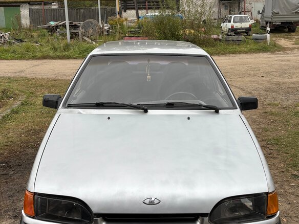 2005 Lada (ВАЗ) 2114, серебристый, 135000 рублей