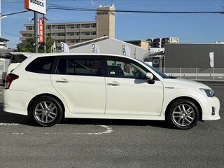 2015 Toyota Corolla Fielder XI (E160, E170, E180), белый, 1300000 рублей, вид 5