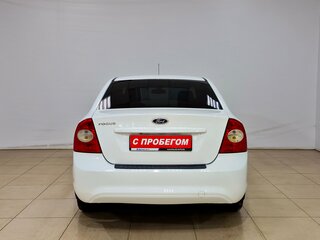 2010 Ford Focus II Рестайлинг, белый, 550000 рублей, вид 5