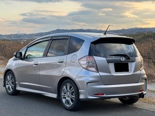 2013 Honda Fit II, серебристый, 692000 рублей, вид 4