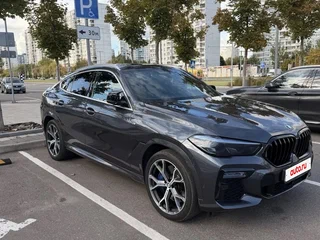 2020 BMW X6 30d III (G06), серый, 6700000 рублей, вид 3