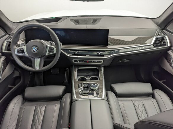 2025 BMW X7 40i I (G07) Рестайлинг, белый, 17500000 рублей - вид 16