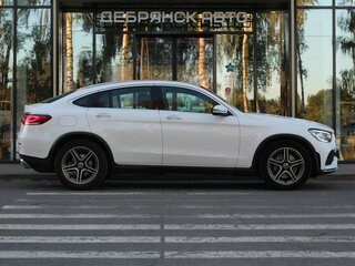 2021 Mercedes-Benz GLC Coupe 300 d I (C253) Рестайлинг, белый, 4210000 рублей, вид 3