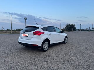 2016 Ford Focus III Рестайлинг, белый, 1050000 рублей, вид 5
