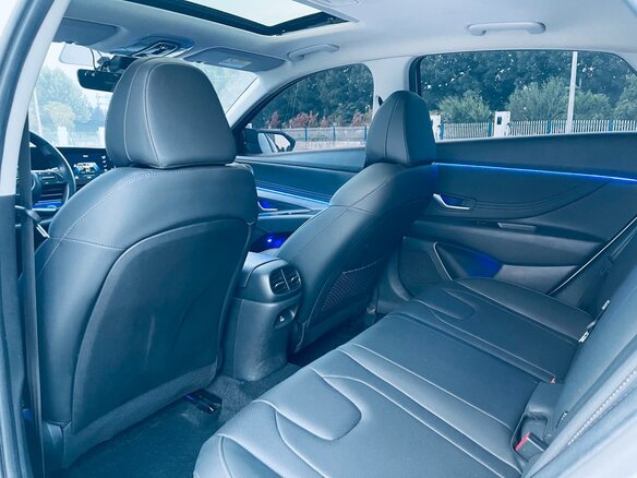 2022 Hyundai Elantra VII (CN7), белый, 1690000 рублей - вид 17