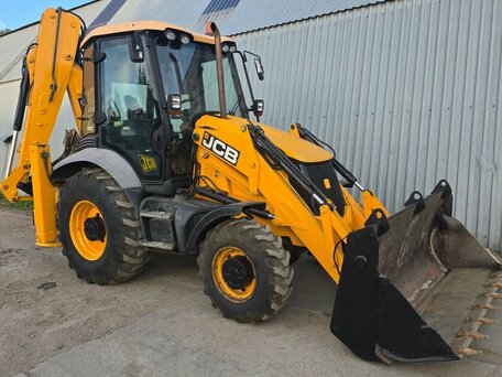 2011 JCB 3CX, жёлтый, 4700000 рублей, вид 1