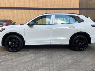 2026 Volkswagen Tiguan L Pro III (China Market), белый, 4690000 рублей, вид 4