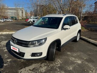 2012 Volkswagen Tiguan I Рестайлинг, белый, 1600000 рублей, вид 1