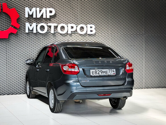 2025 Lada (ВАЗ) Granta I Рестайлинг, серый, 888000 рублей - вид 5