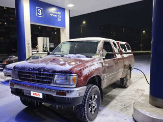 1998 Toyota T100, красный, 2050000 рублей, вид 4