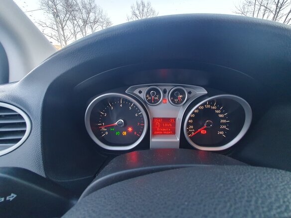 2010 Ford Focus II Рестайлинг, серый, 600000 рублей - вид 13