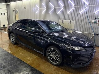 2023 Toyota Camry VIII (XV70) Рестайлинг, чёрный, 3800000 рублей, вид 4